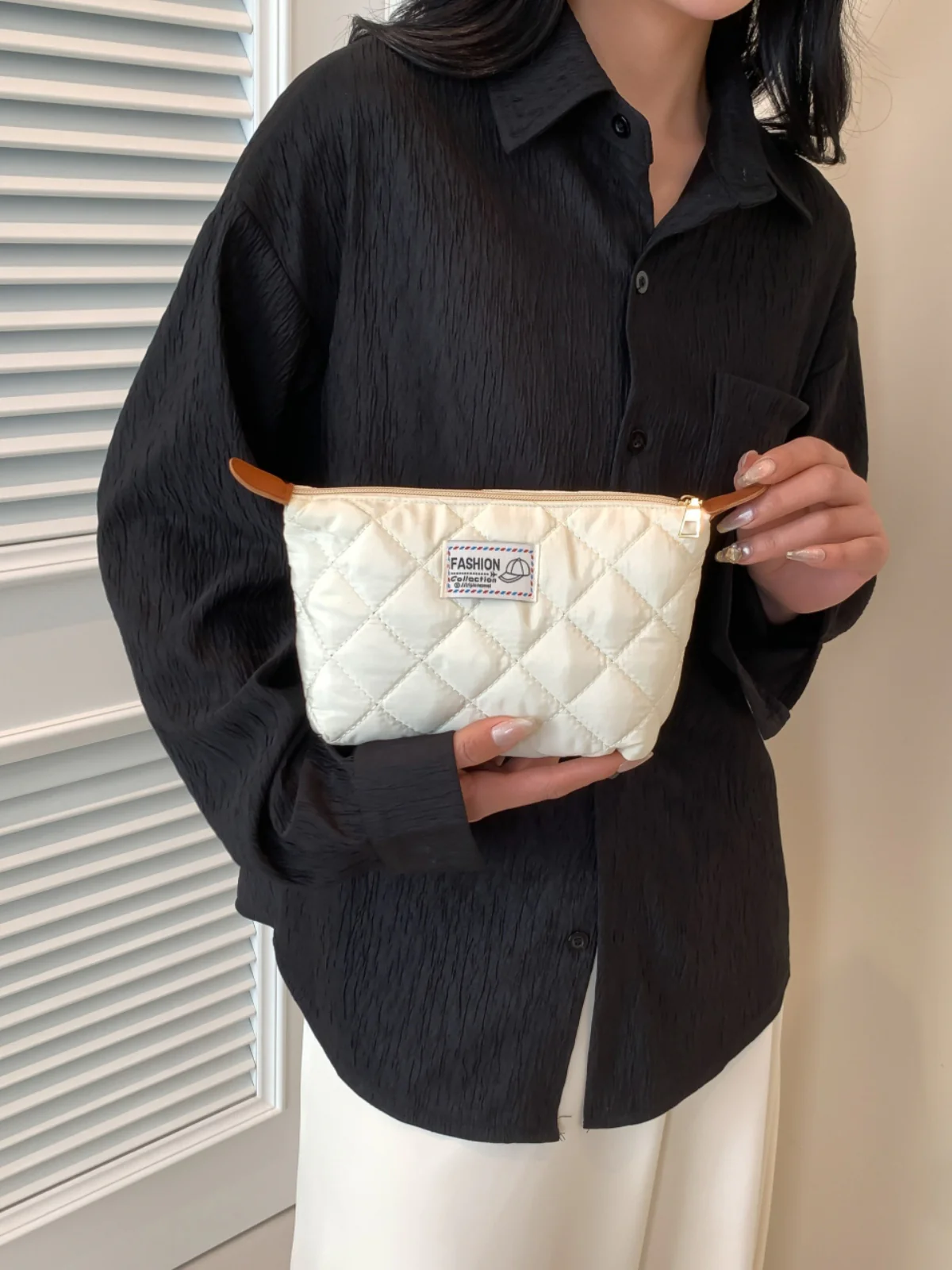 Solid Quilted Clutch with Zipper - Image 6