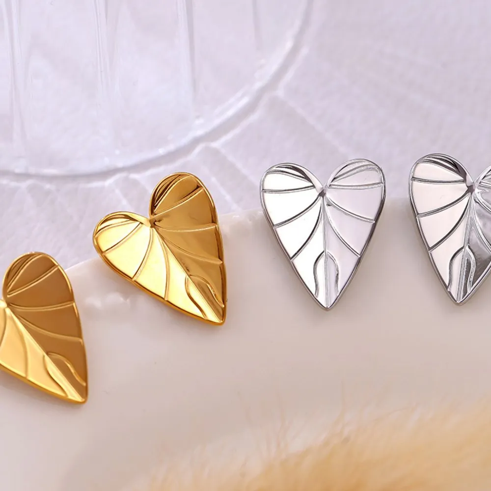 Stainless Steel Heart Leaf Stud Earring - Image 7