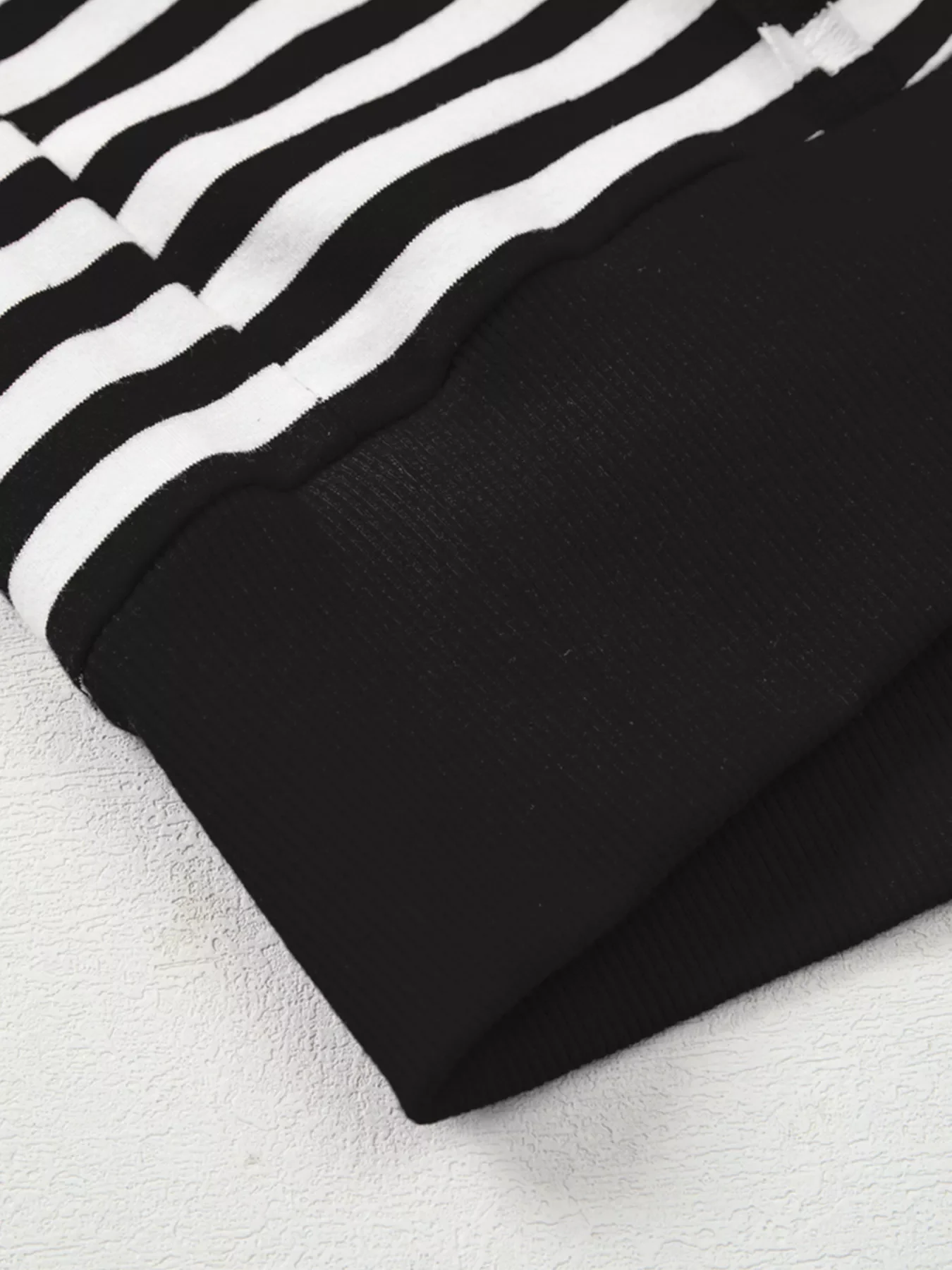 Stripe Exposed Seam Drop Shoulder Casual Pullover Top - Image 8