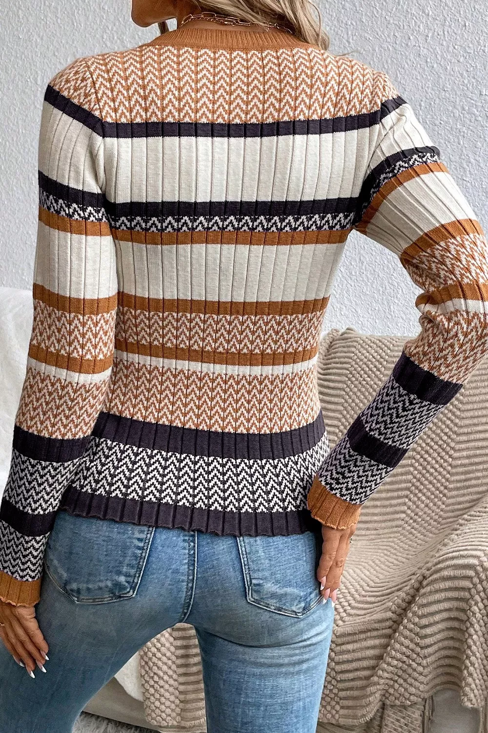 Stripe Stylish Pattern Knitted Ribbed Trim Slim Sweater - Image 2