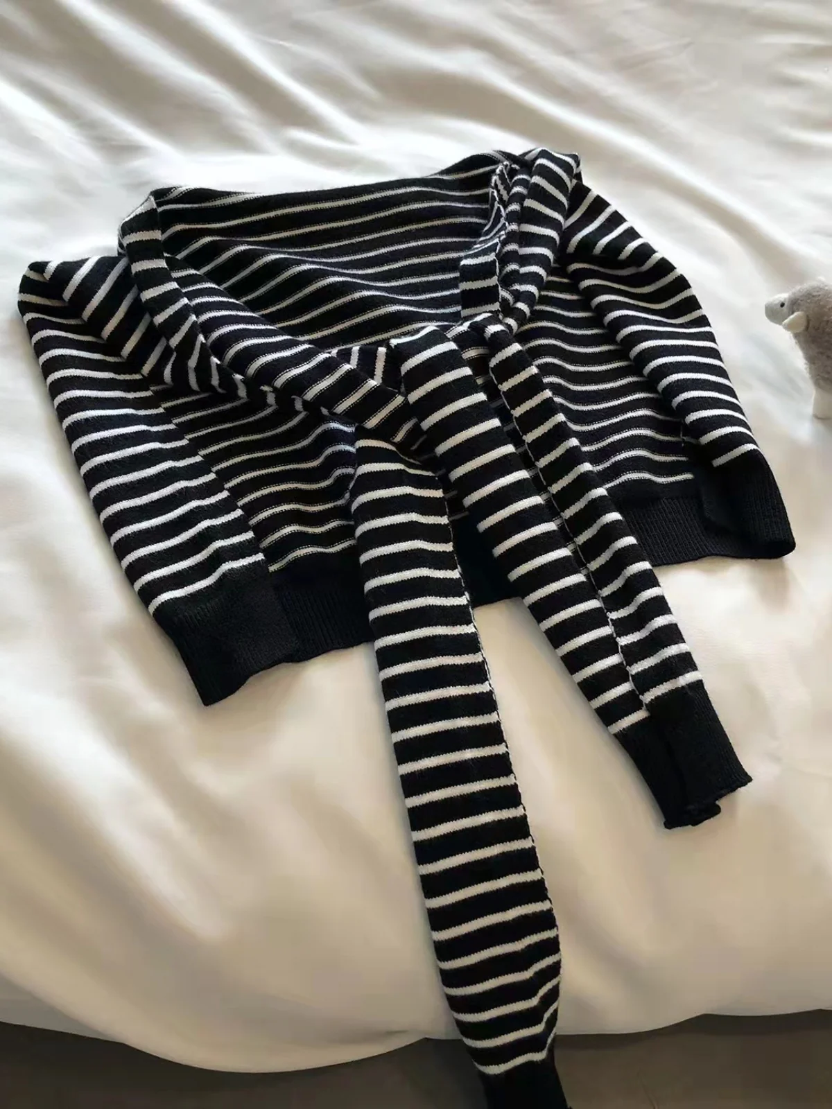 Striped Contrast Knit Top - Image 2