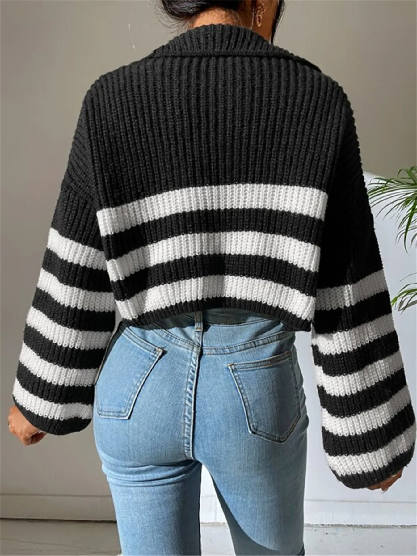 Striped Half Zip Cropped Sweater - Image 10