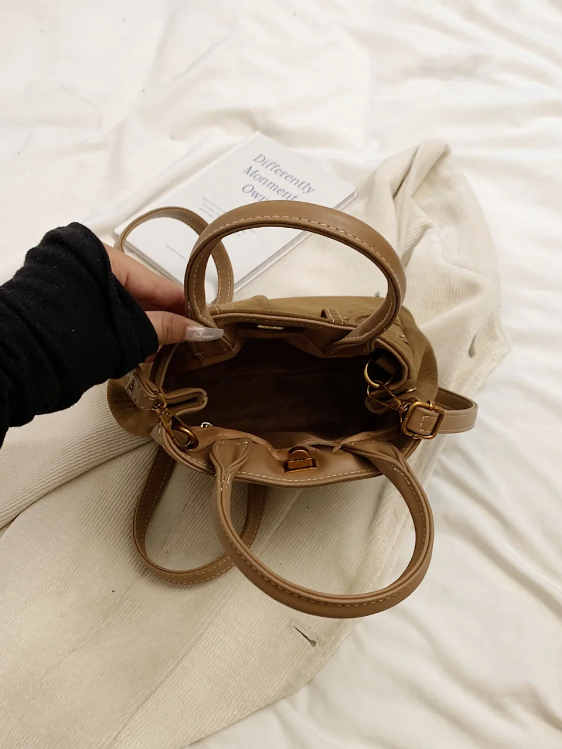 Suede Adjustable Strap Double-Use Handbag - Image 10