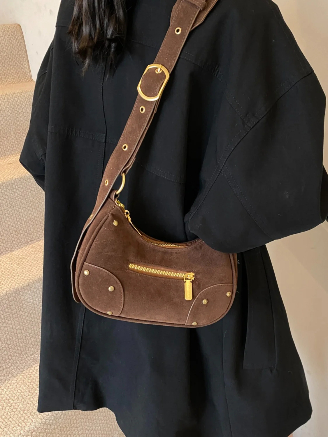 Suede Adjustable Strap Shoulder Bag - Image 9