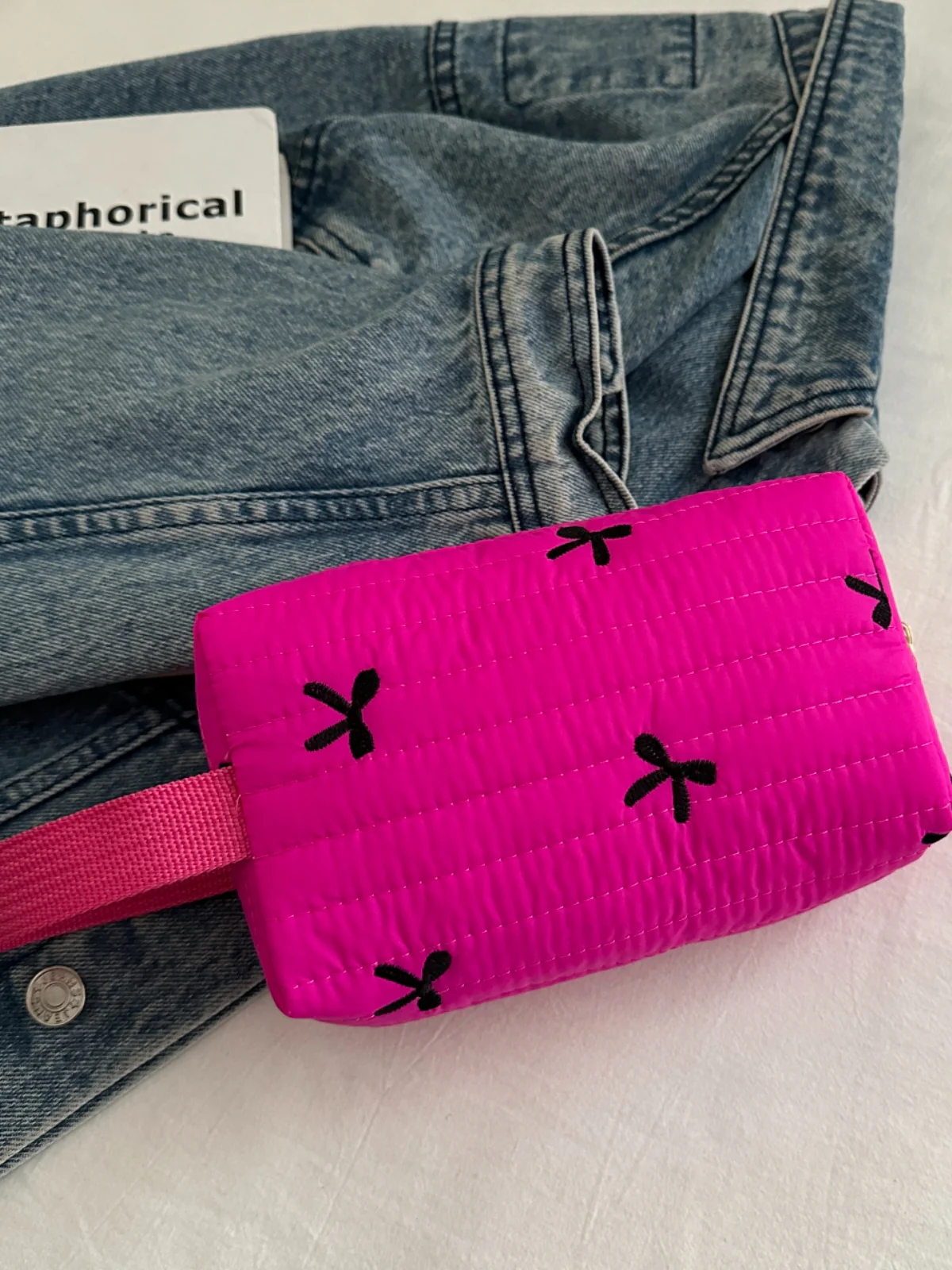 Texture Contrast Bow Wristlet - Image 11