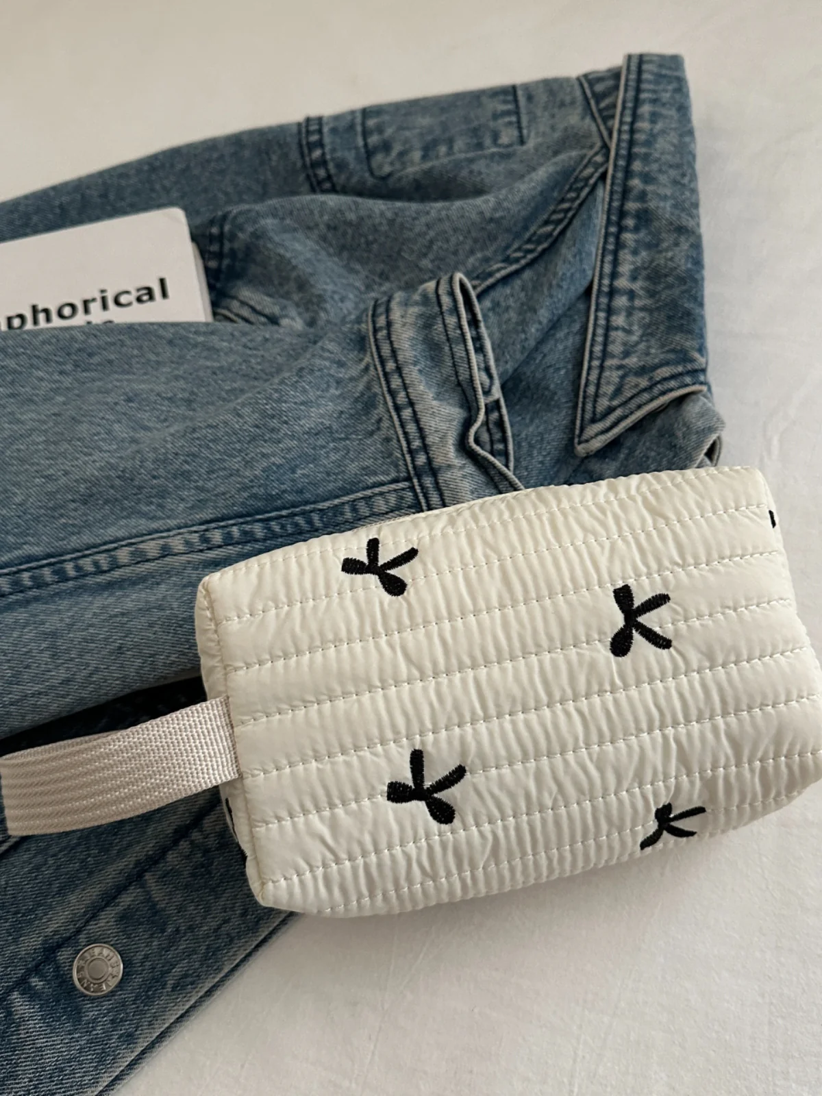 Texture Contrast Bow Wristlet - Image 17