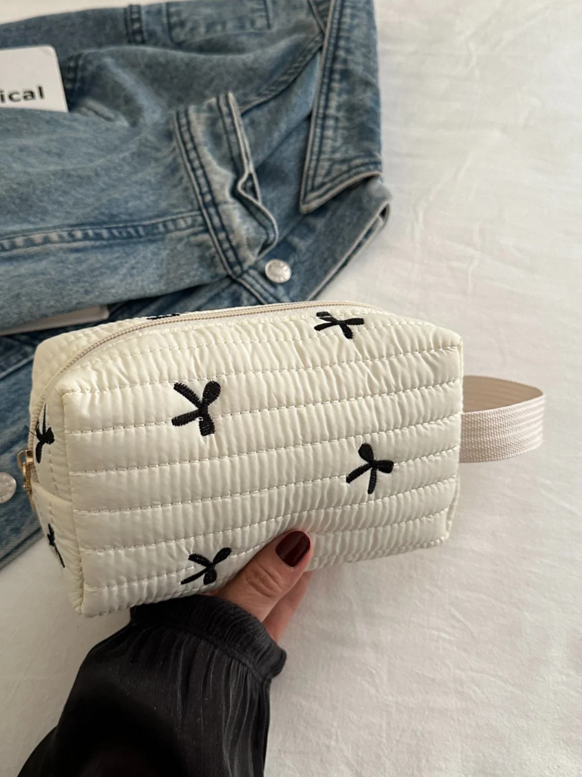 Texture Contrast Bow Wristlet - Image 18