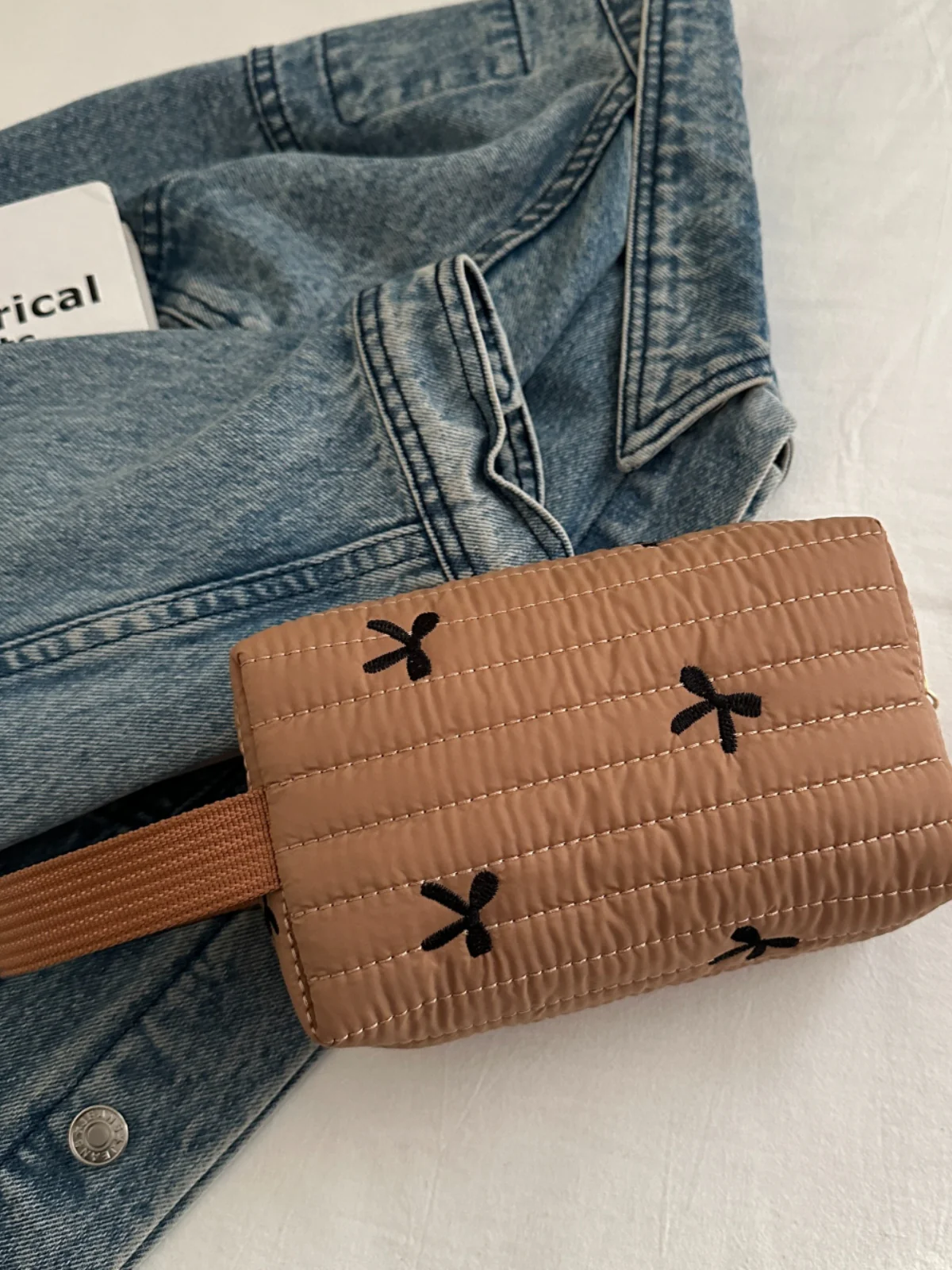 Texture Contrast Bow Wristlet - Image 20