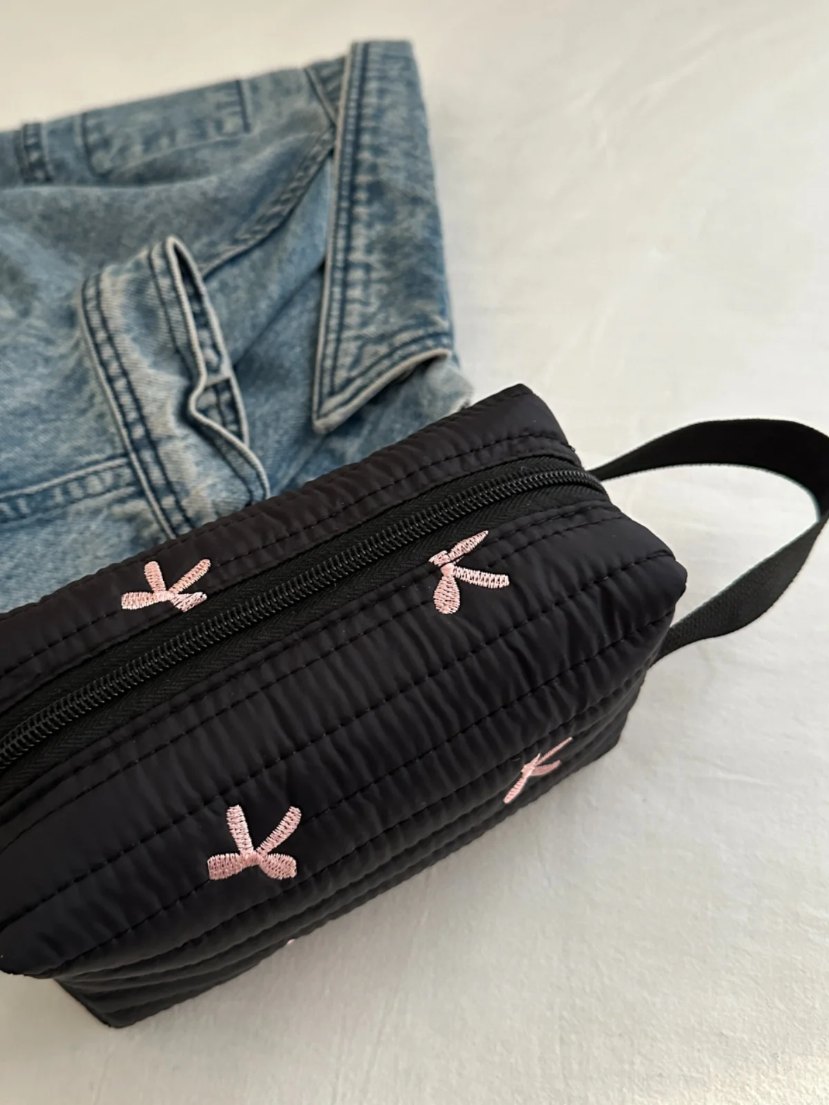 Texture Contrast Bow Wristlet - Image 26