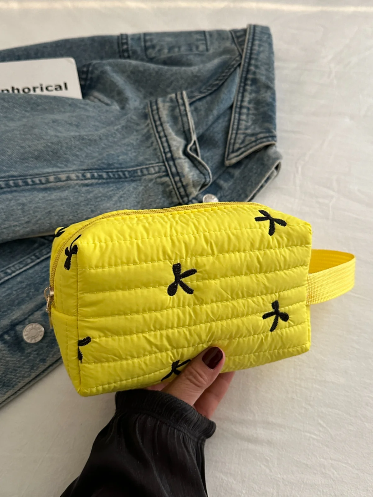 Texture Contrast Bow Wristlet - Image 3