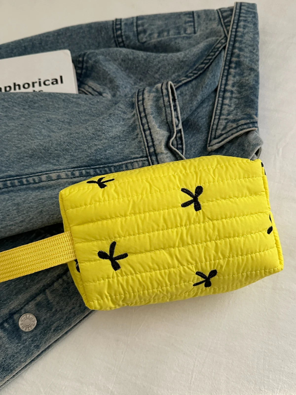 Texture Contrast Bow Wristlet - Image 7
