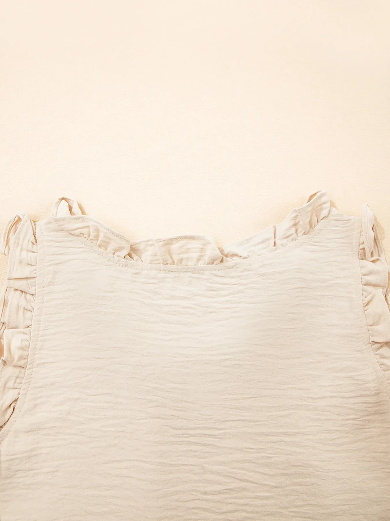 Texture Ruffle Trim V-Neck Tank Top - Image 7