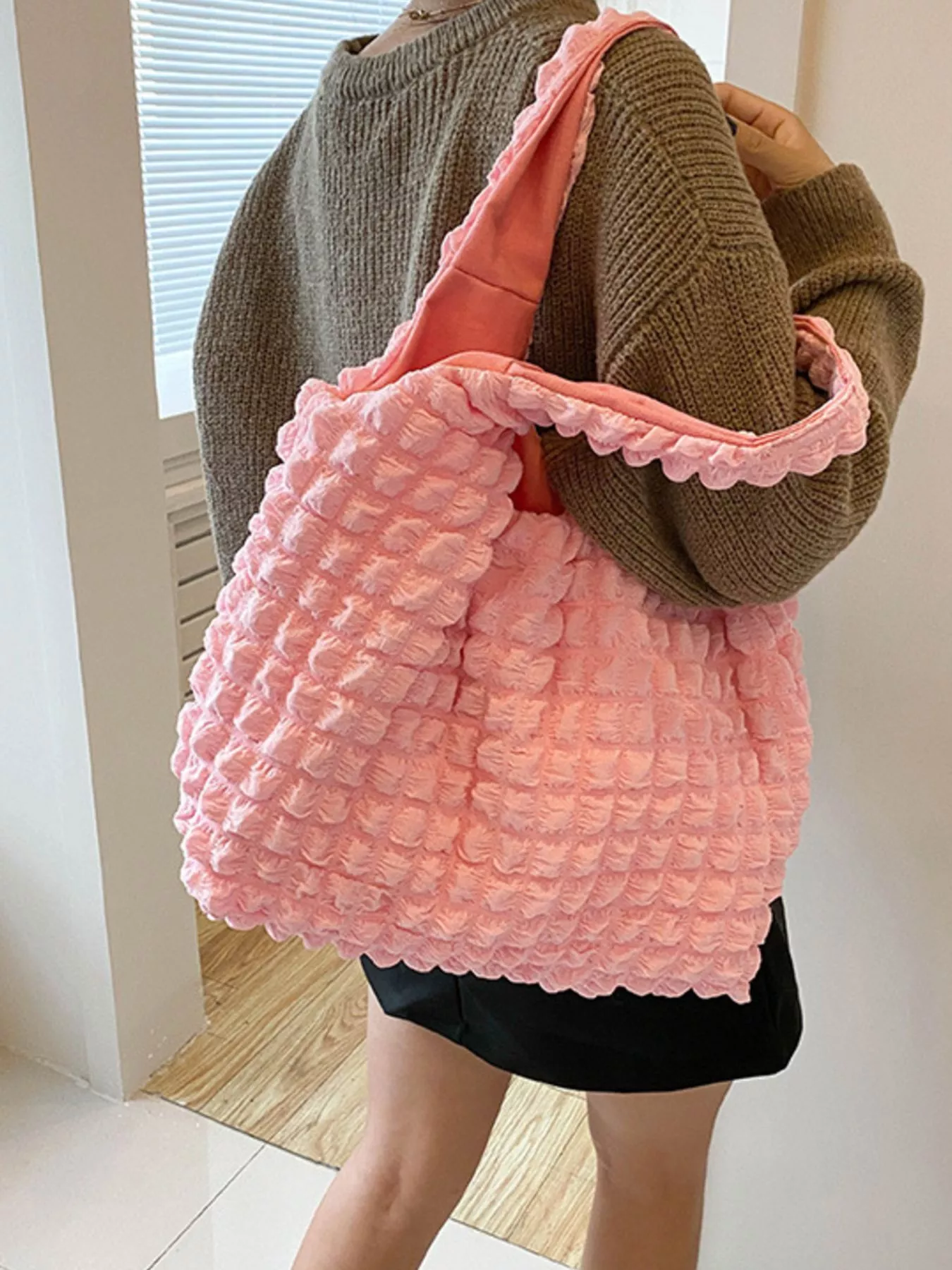 Textured Ruched Shoulder Bag - Image 2