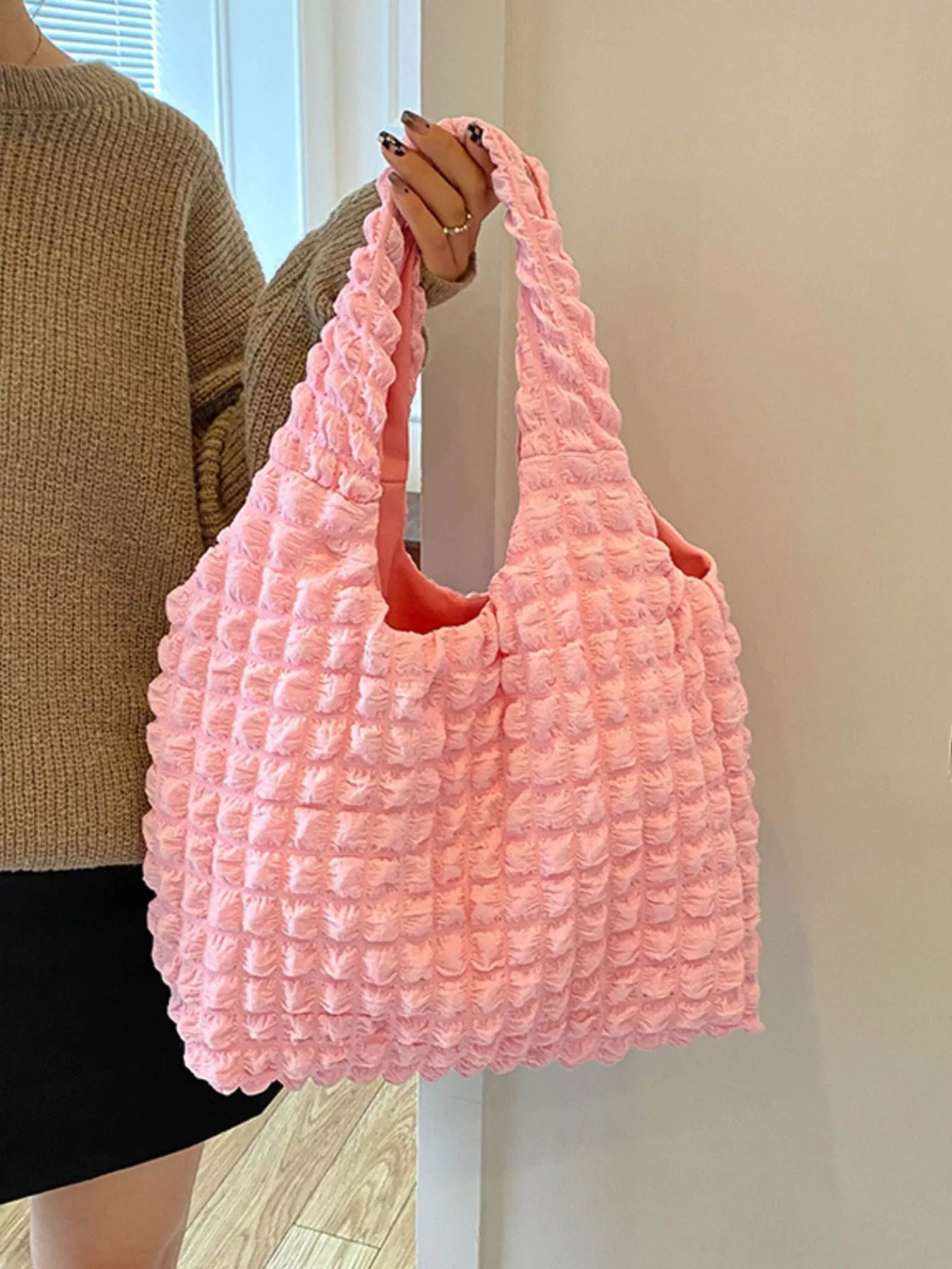 Textured Ruched Shoulder Bag - Image 3