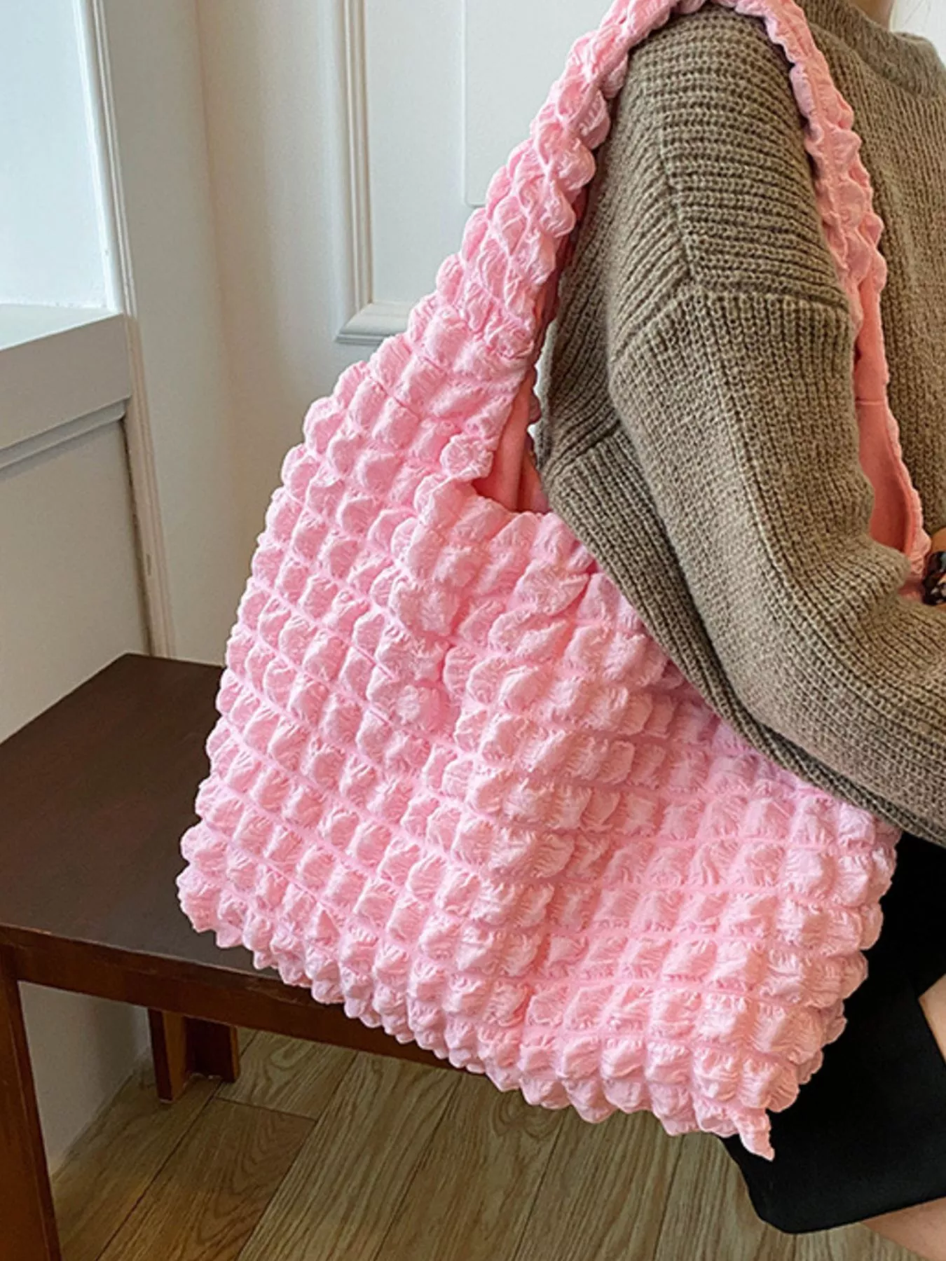 Textured Ruched Shoulder Bag - Image 5