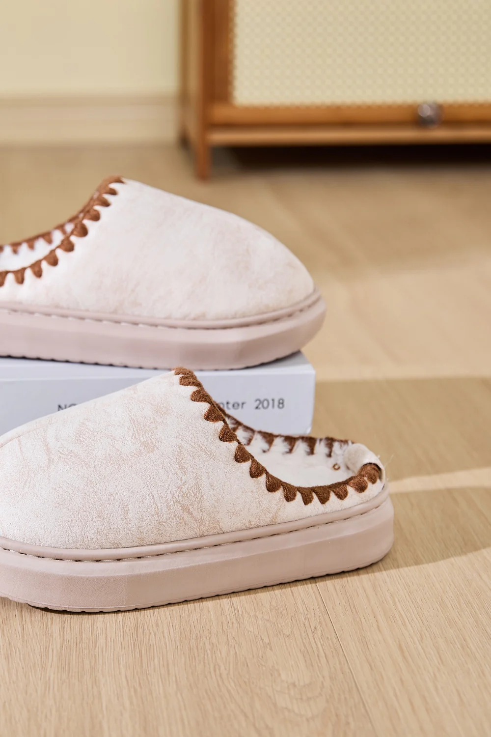 Thermal Round Toe Platform Slippers - Image 11