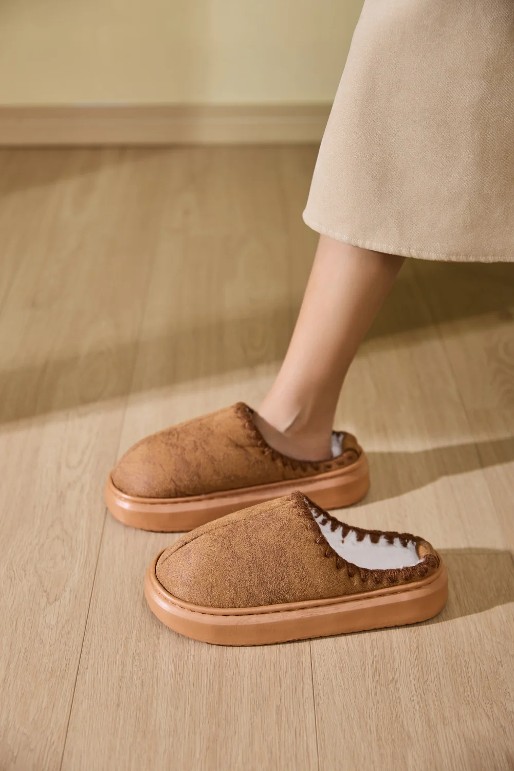 Thermal Round Toe Platform Slippers - Image 4