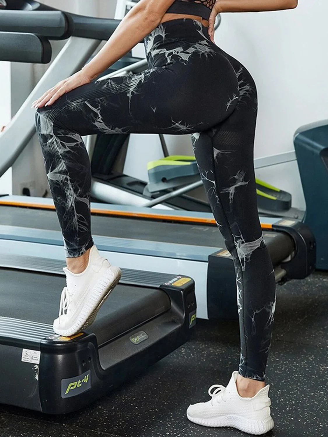 Tie-Dye High Waist Active Leggings - Image 4
