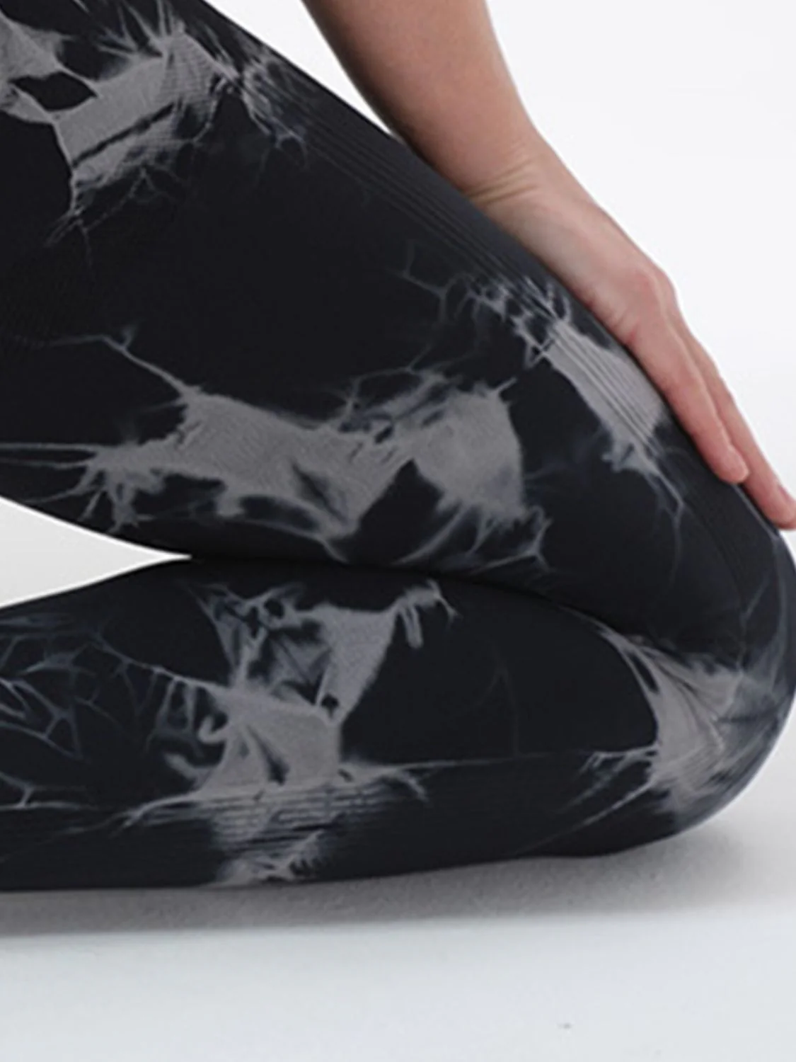 Tie-Dye High Waist Active Leggings - Image 6