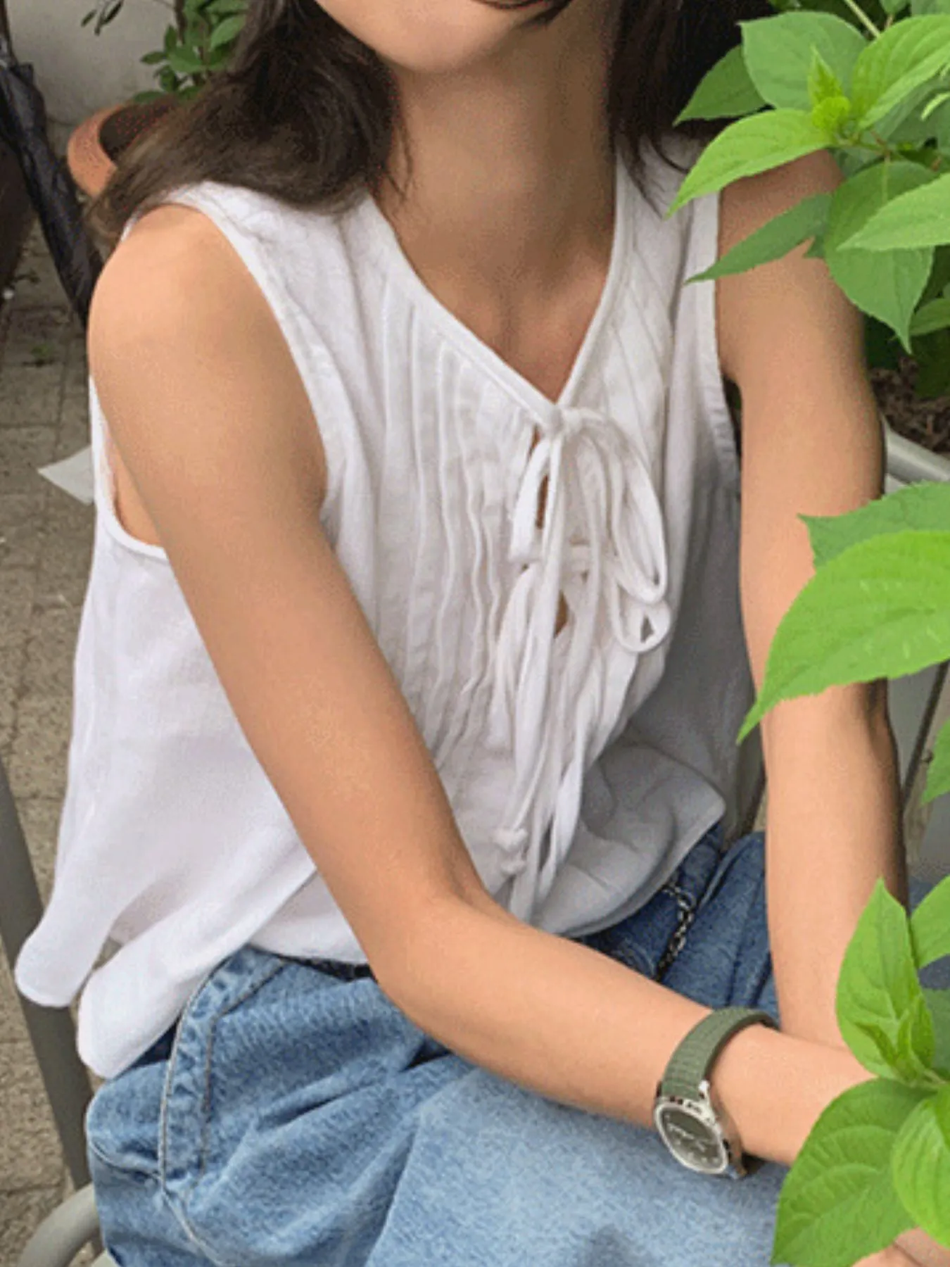 Tie-Front Sleeveless Summer Blouse - Image 4