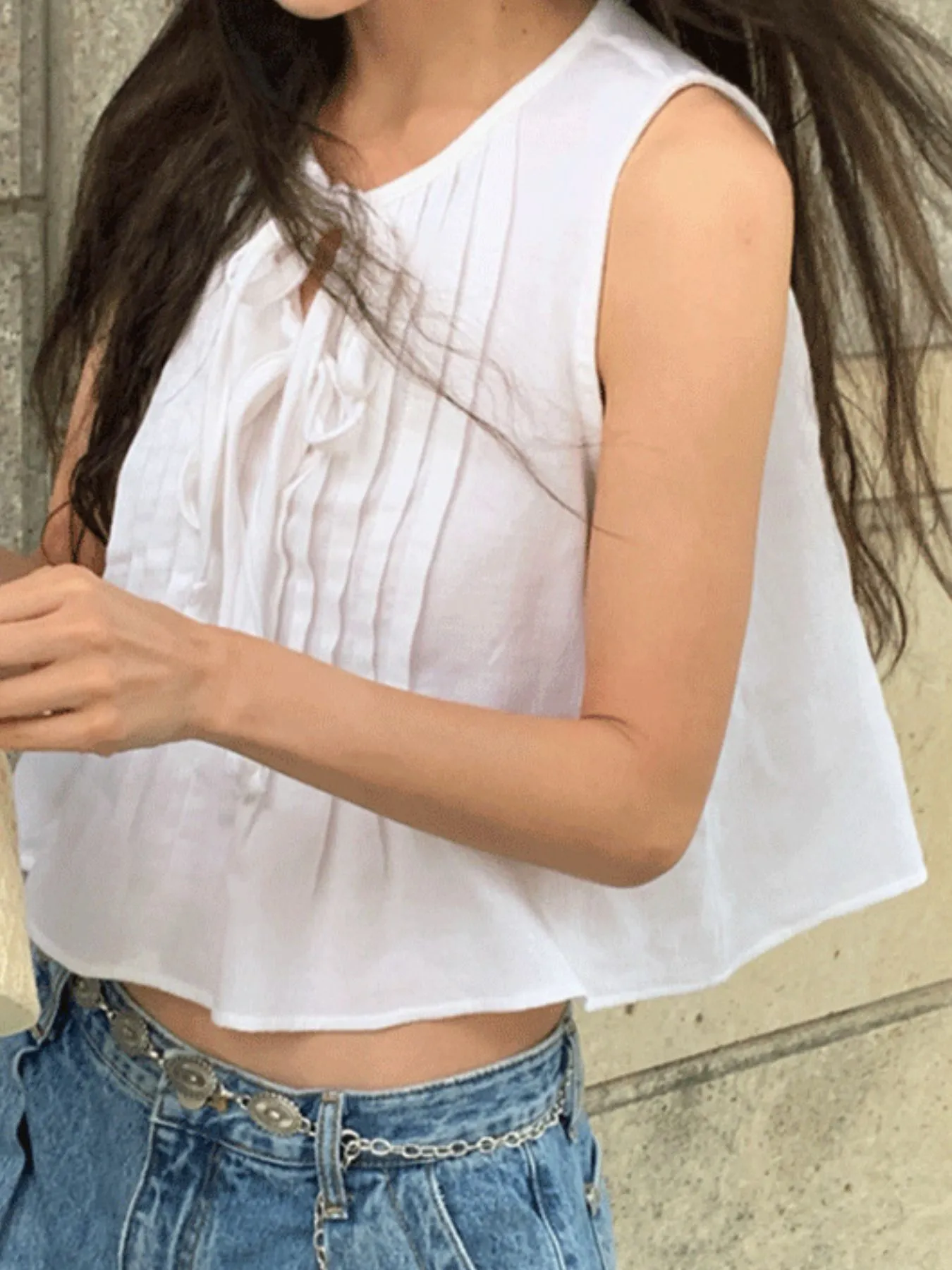 Tie-Front Sleeveless Summer Blouse - Image 5