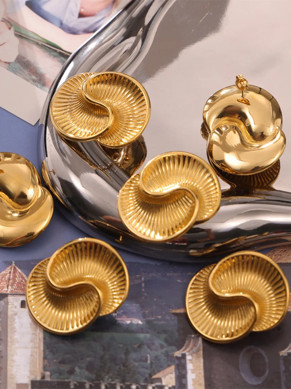 Titanium Steel Spiral Stud Earrings - Image 2