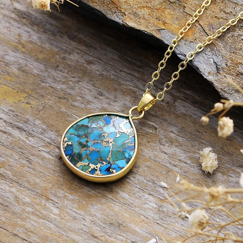 Turquoise Chain Pendant Necklace - Image 3