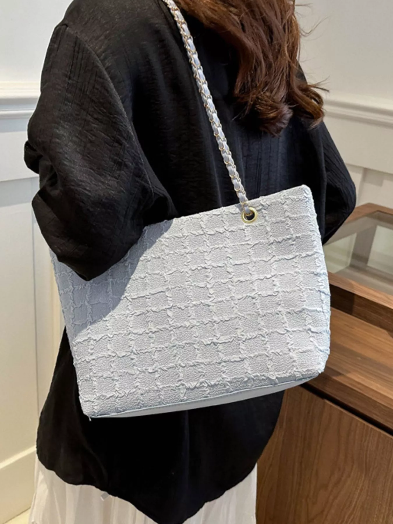 Tweed Chain Shoulder Bag - Image 4