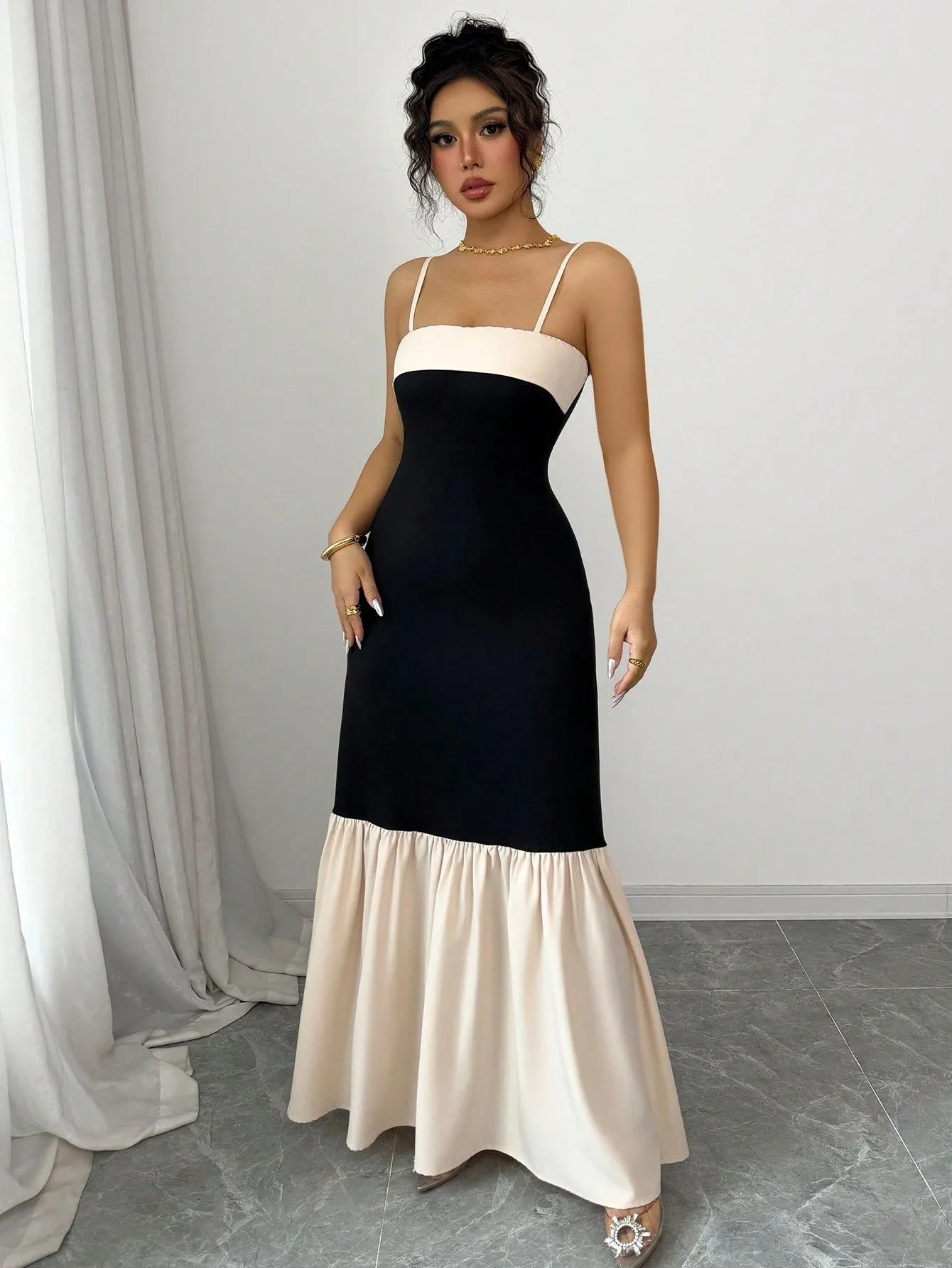 Two-Tone Spaghetti Strap Maxi Dress