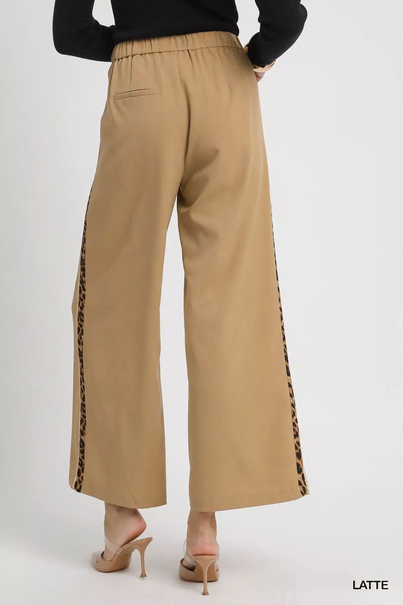 Umgee Front Pleated Wide-Leg Pants with Contrast Trim - Image 3