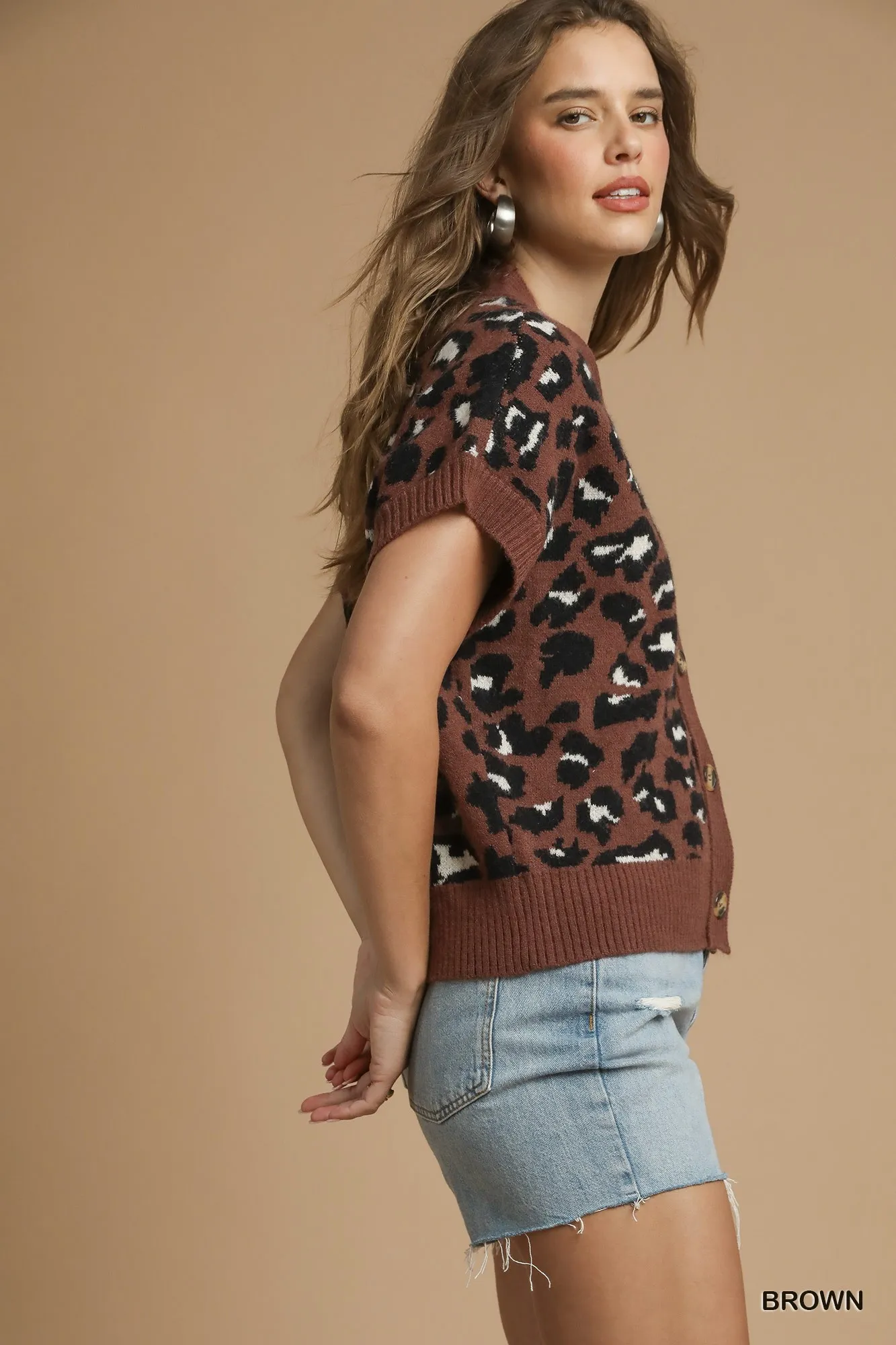 Umgee Leopard Button Down Short Sleeve Cardigan - Image 3