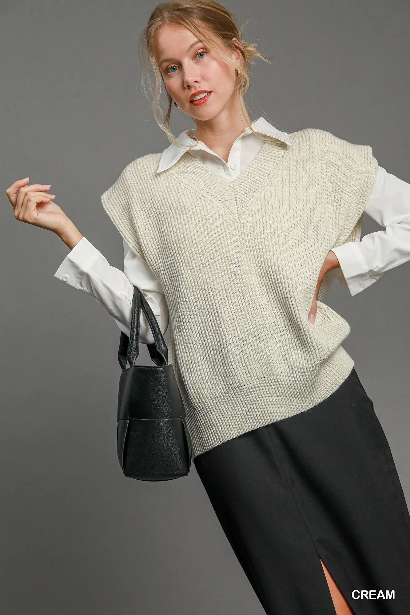 Umgee Oversized V Neck Vest - Image 2