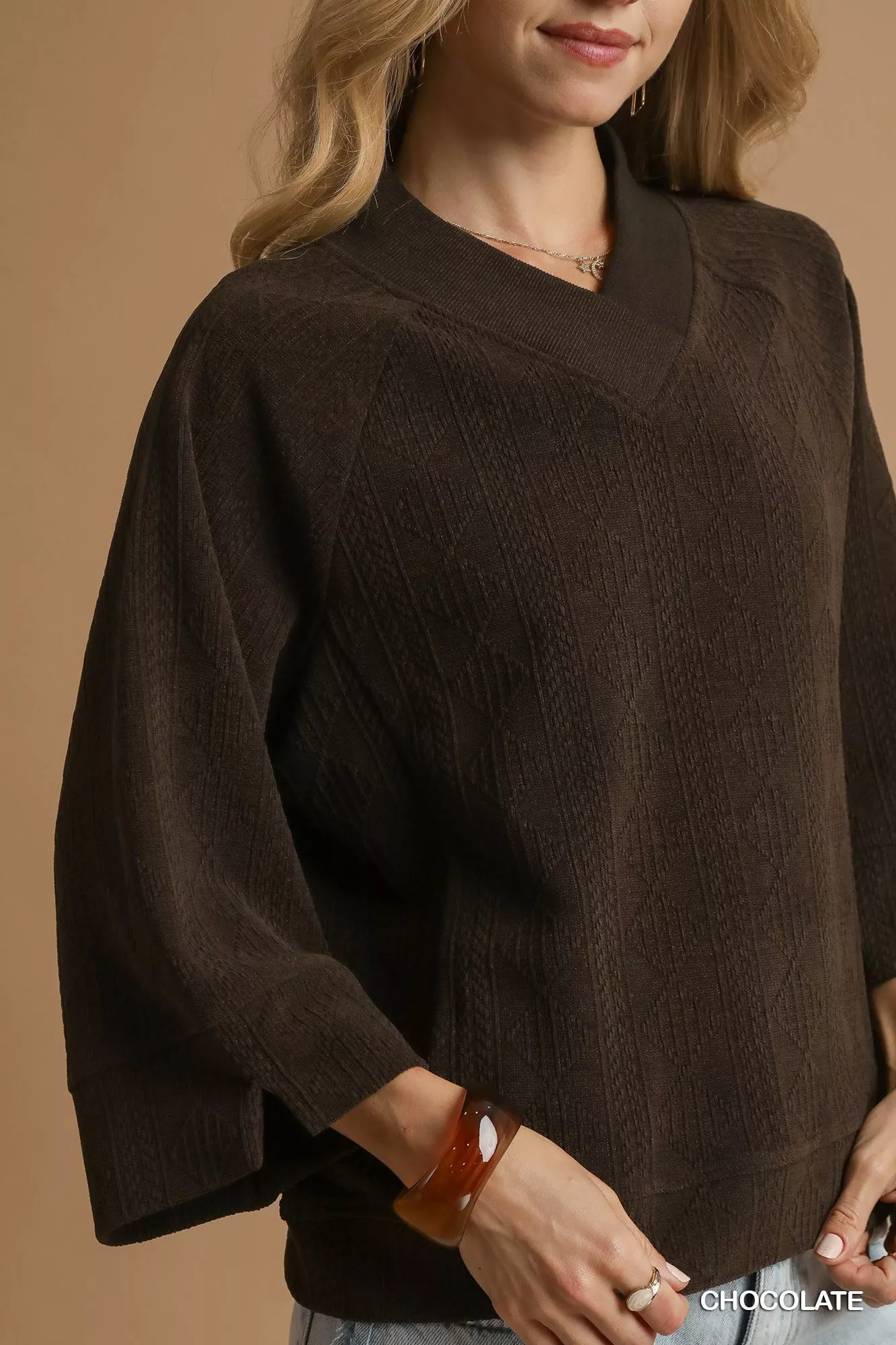 Umgee Textured Knit V-Neck Top - Image 5