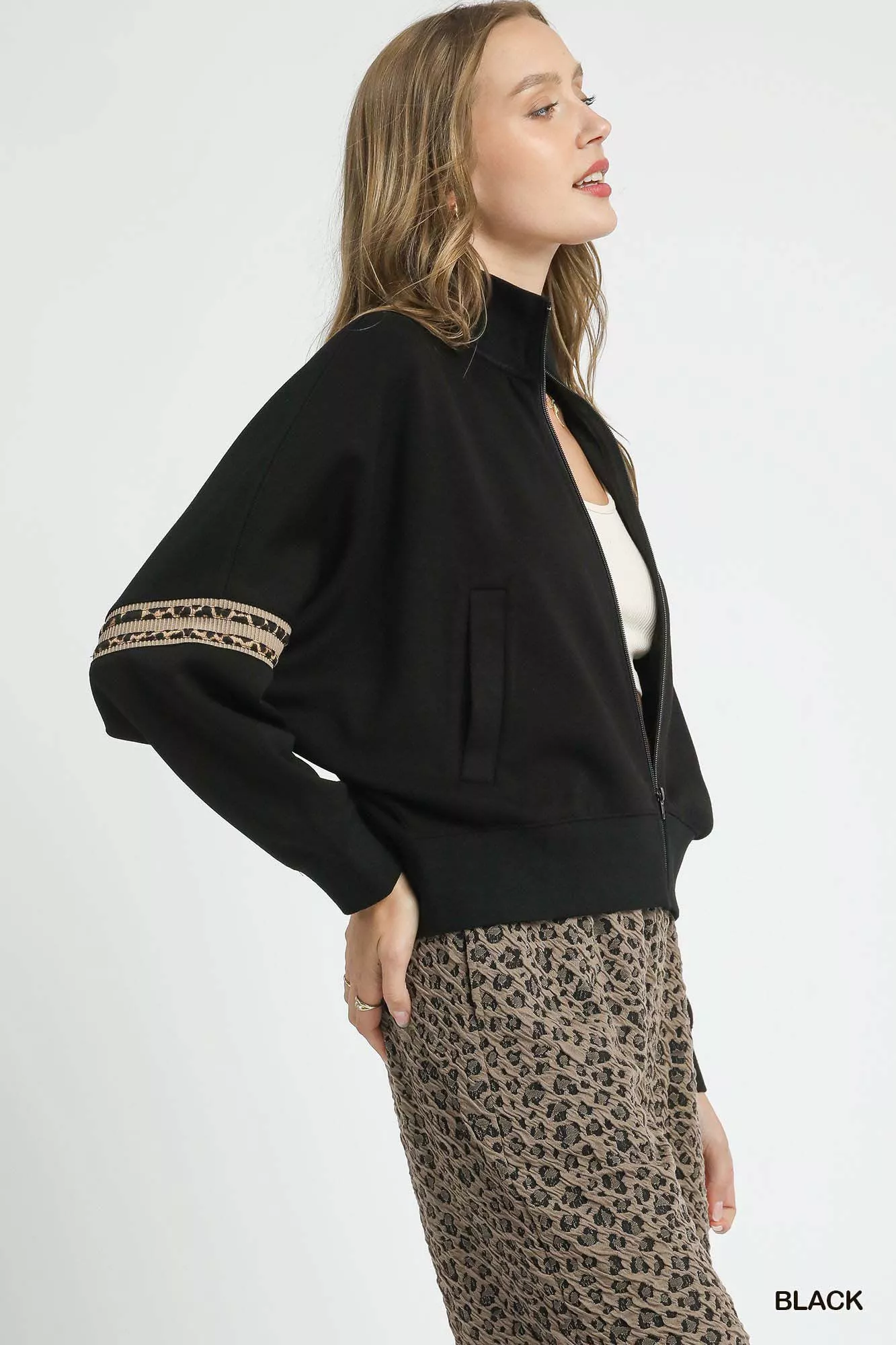 Umgee Zipper Up Cropped Jacket with Leopard Trim - Image 3