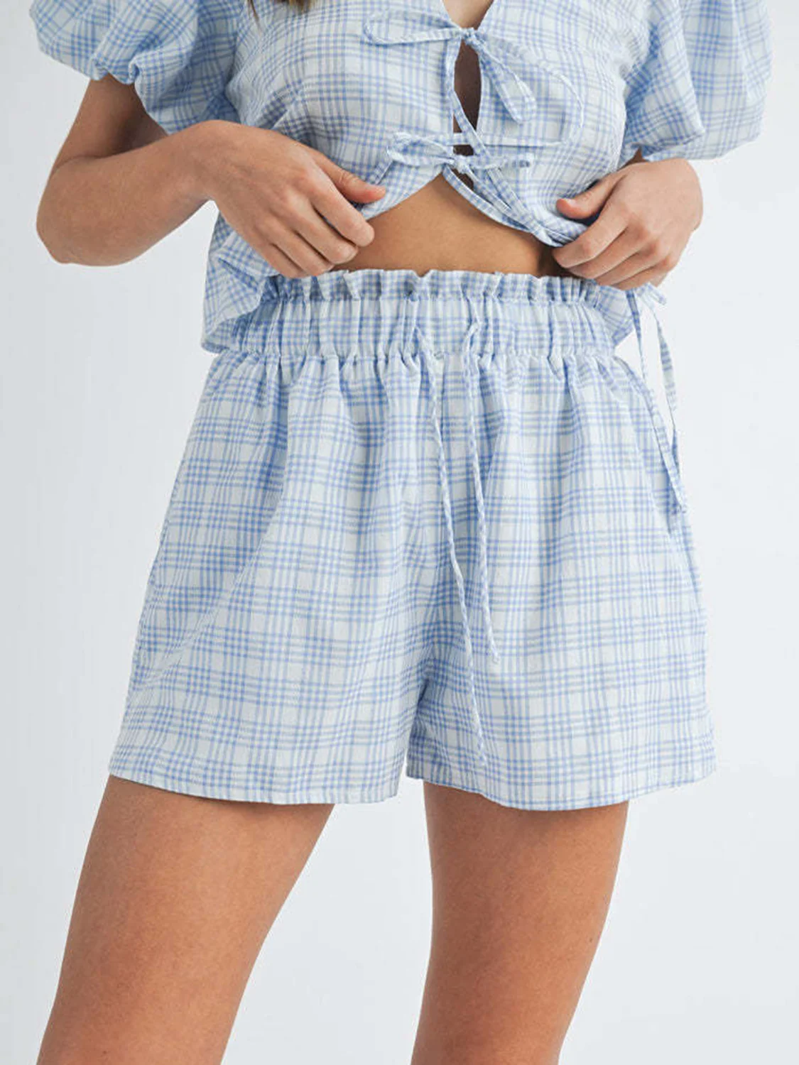 V-Neck Puff Sleeve Top and Shorts Set - Image 4