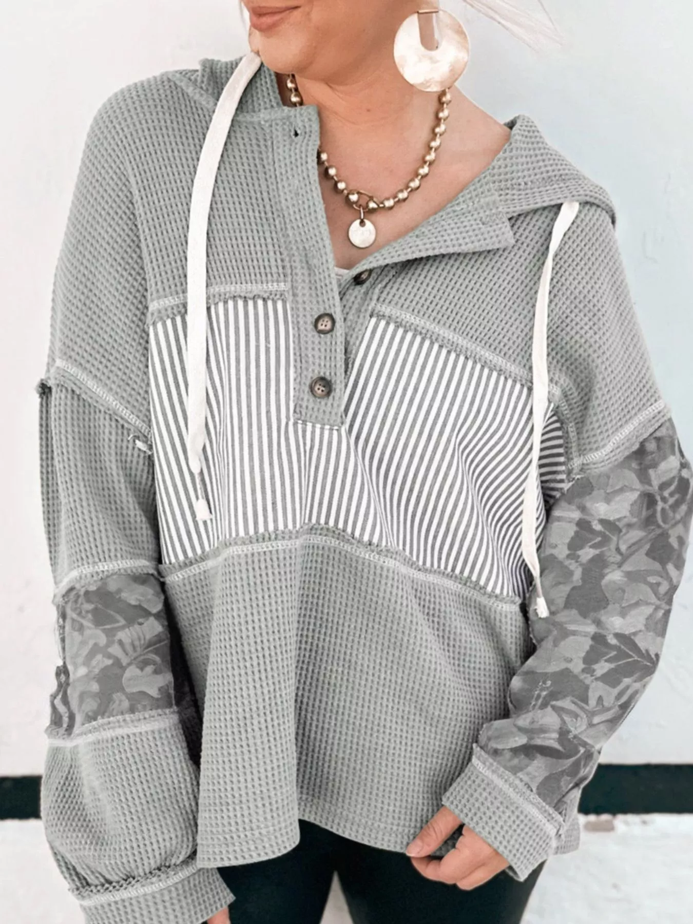 Waffle Knit Striped Drawstring Hoodie - Image 2