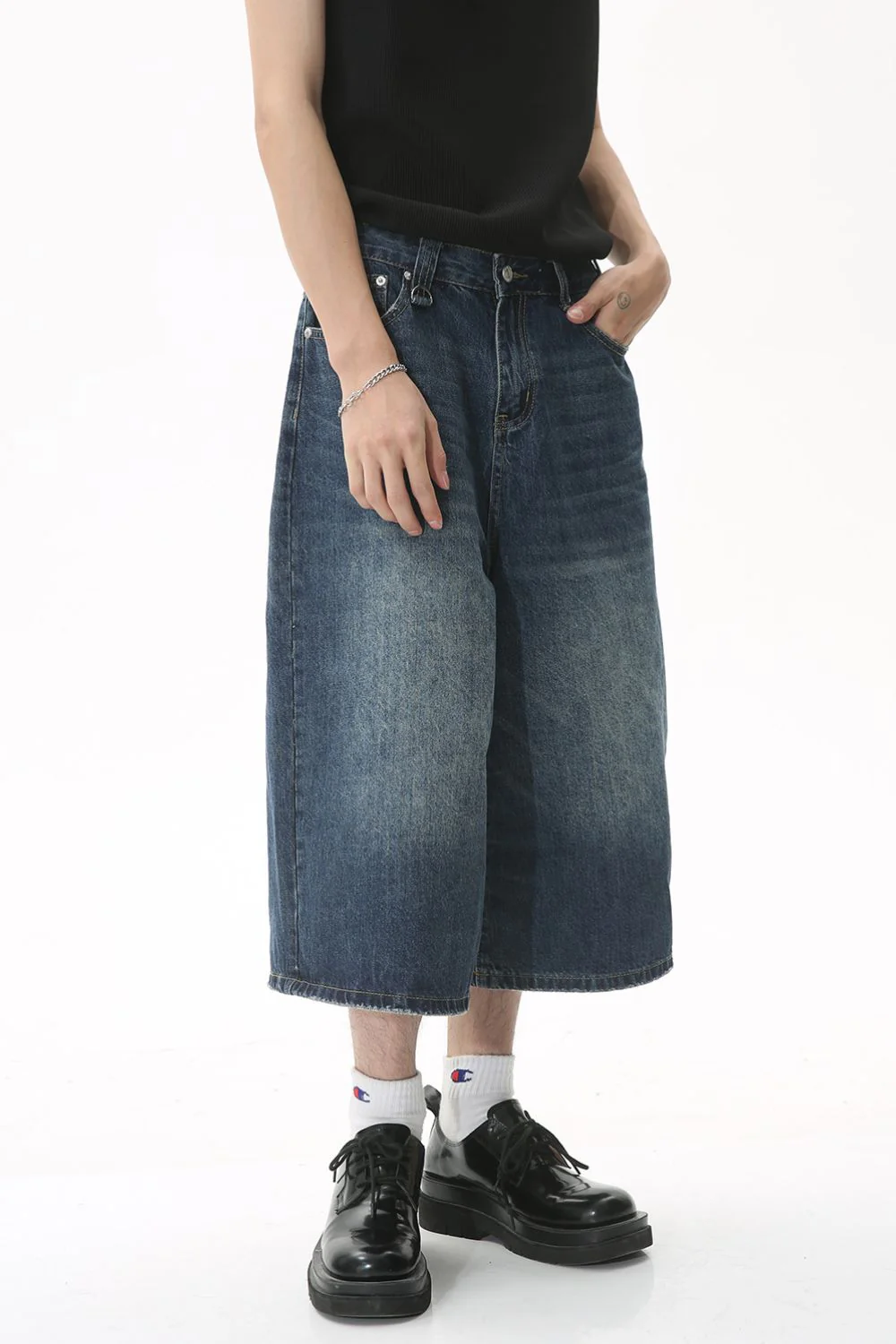 Wide Leg Cropped Jeans - Image 2