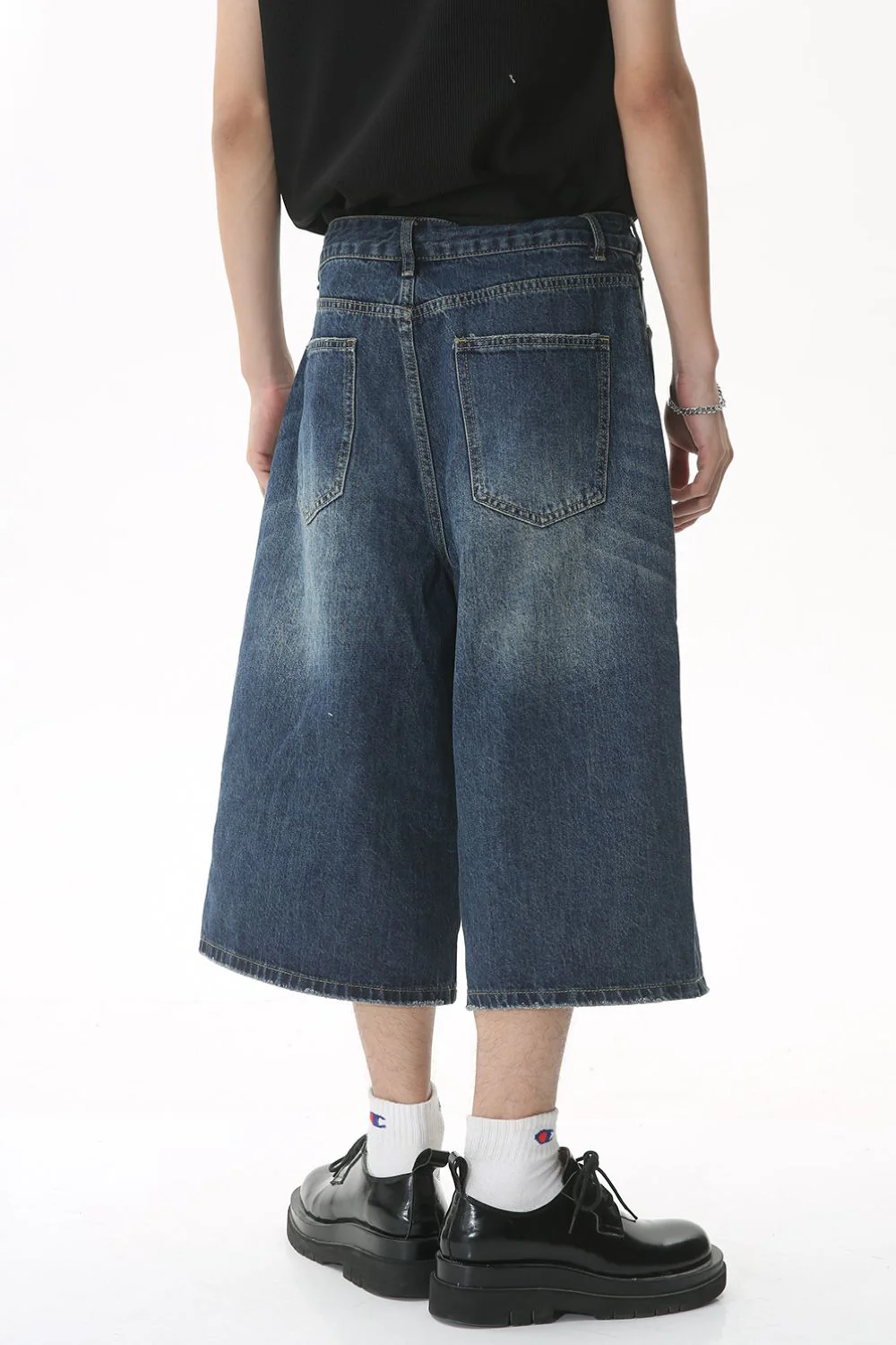 Wide Leg Cropped Jeans - Image 3