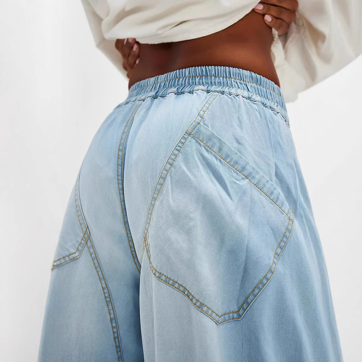 Wide Leg Jeans - Image 4