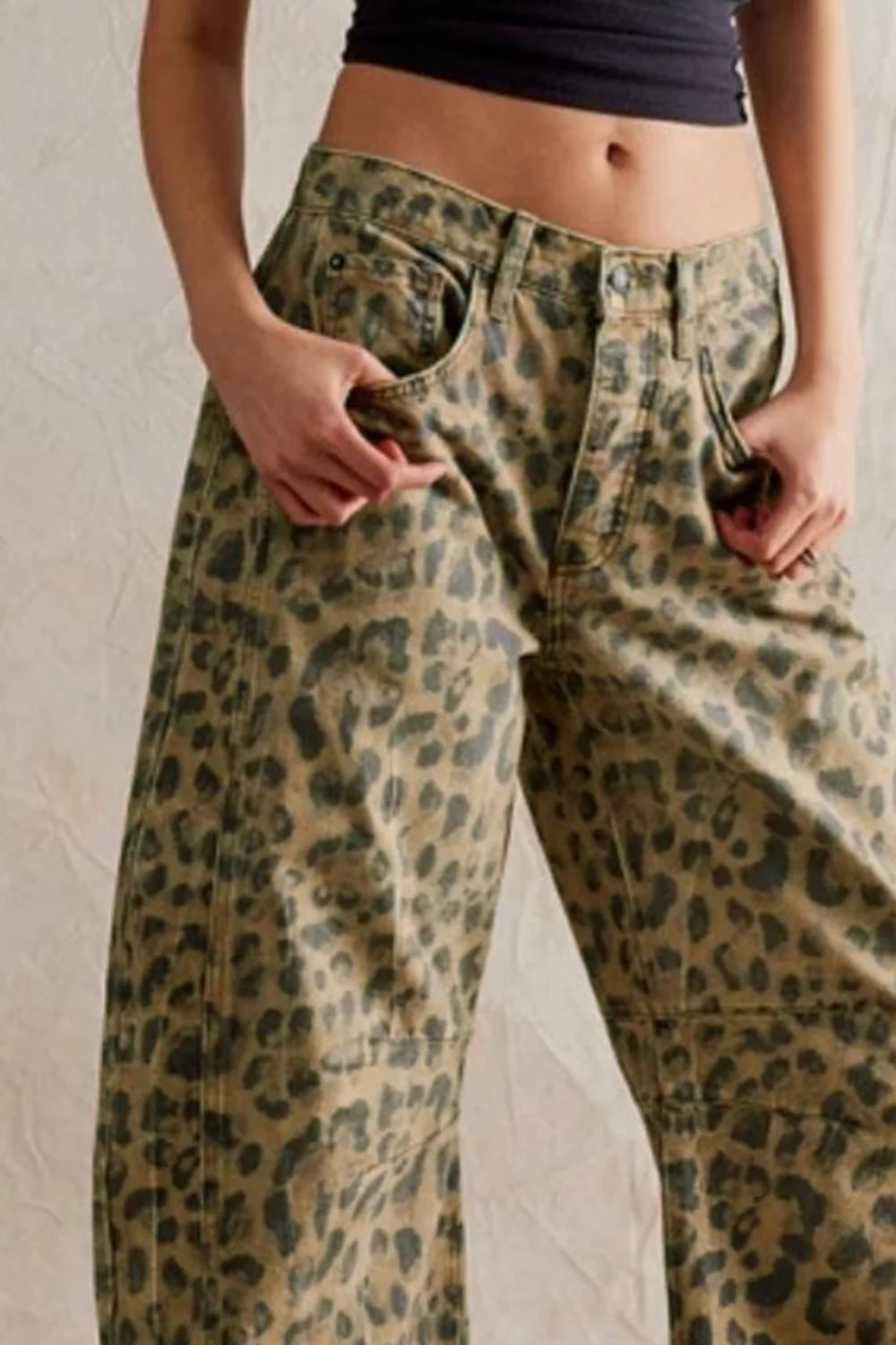 Wide Leg Jeans with Pockets - Image 22
