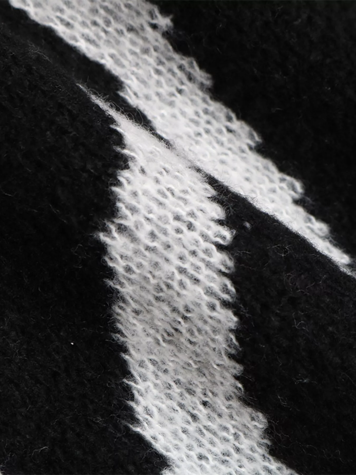 Zebra Print Relaxed Fit Pullover Sweater - Image 12