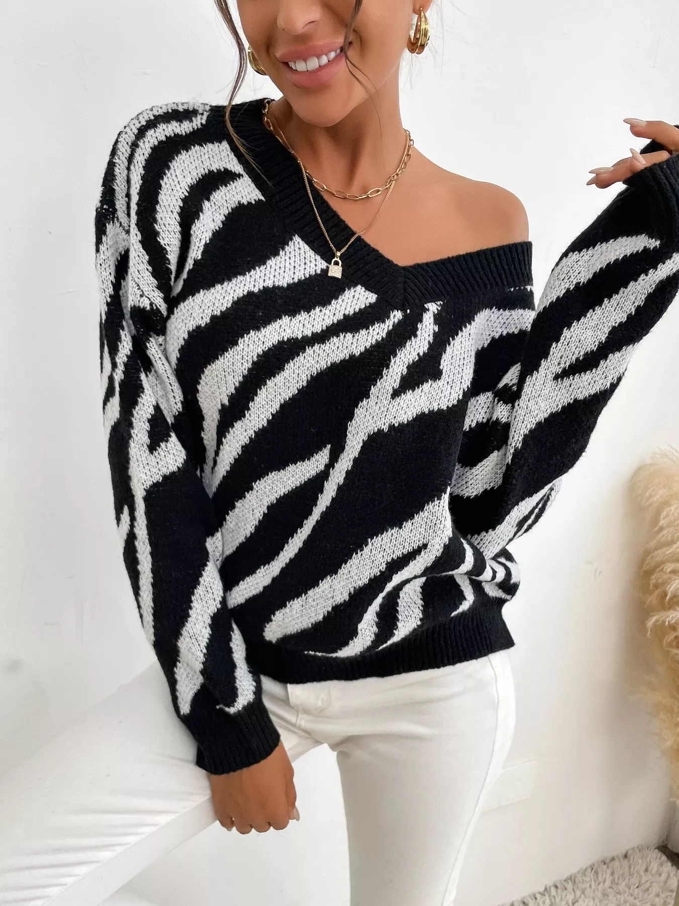 Zebra Print Relaxed Fit Pullover Sweater - Image 6