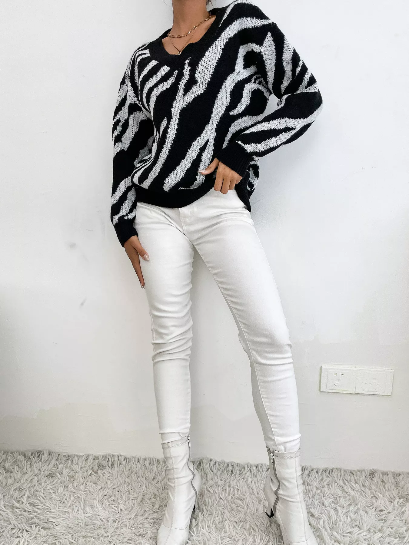 Zebra Print Relaxed Fit Pullover Sweater - Image 9
