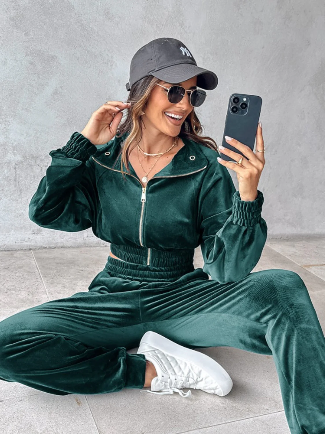 Zip Up Long Sleeve Cropped Top and Joggers Set - Image 10