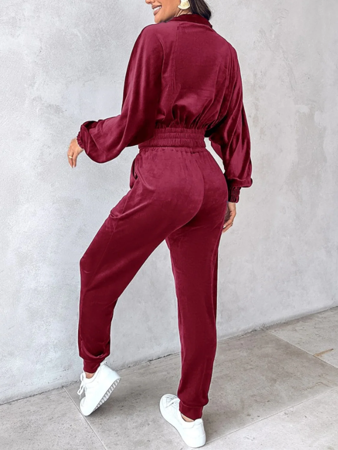 Zip Up Long Sleeve Cropped Top and Joggers Set - Image 16