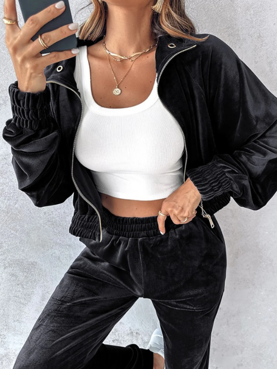 Zip Up Long Sleeve Cropped Top and Joggers Set - Image 19