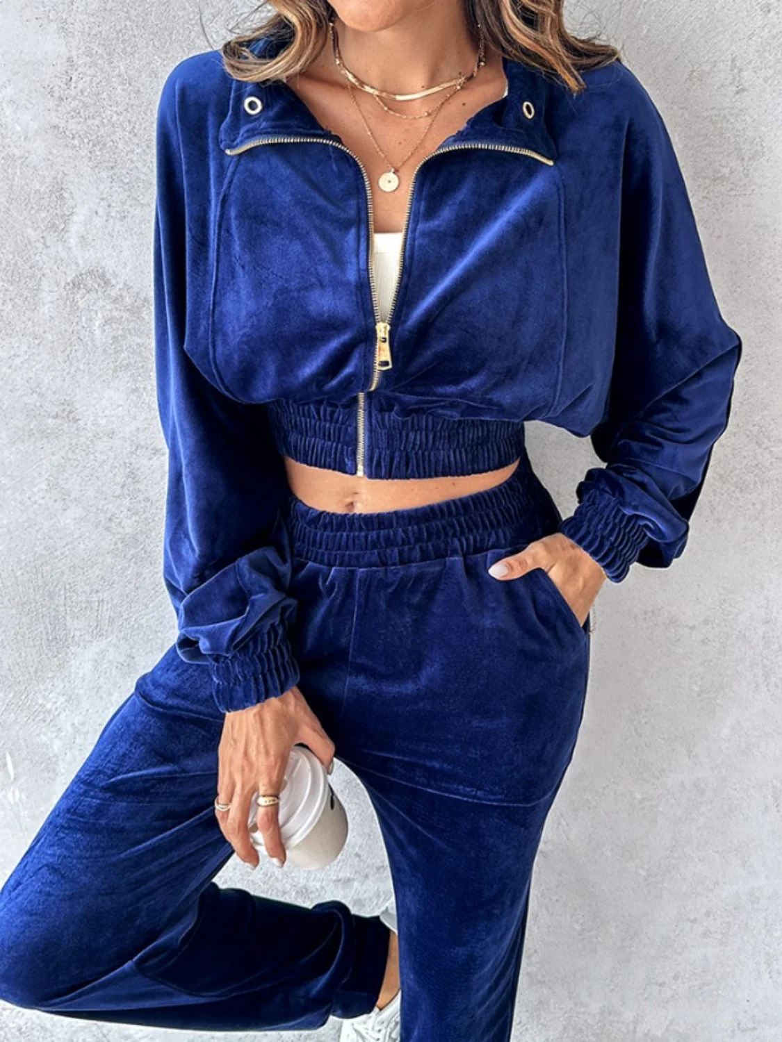 Zip Up Long Sleeve Cropped Top and Joggers Set - Image 4