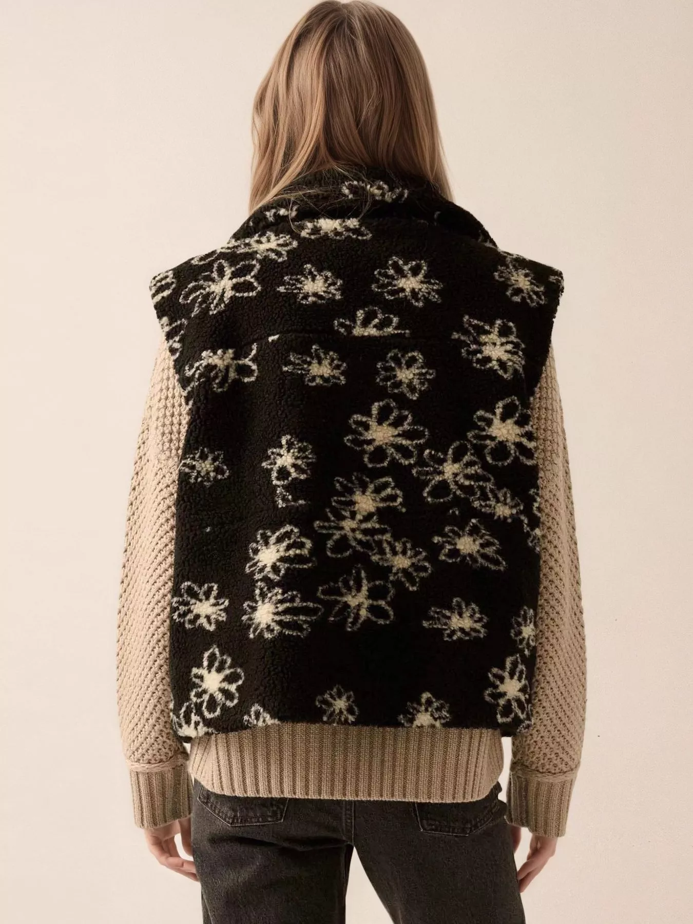Zip Up Vest Coat with Pockets - Image 3